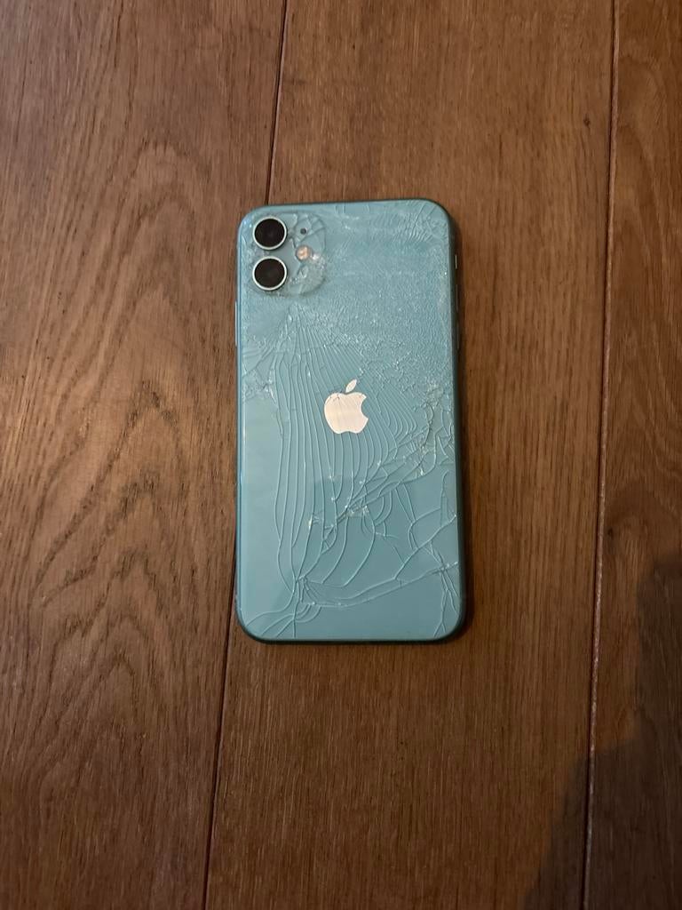 Defecte iPhone 11, Telecommunicatie, Mobiele telefoons | Apple iPhone, Zwart, 64 GB, Niet werkend, IPhone 11