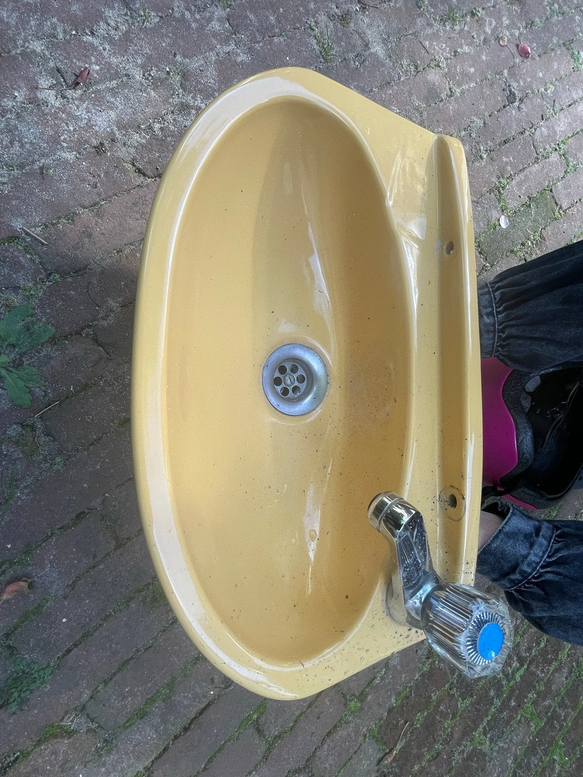 Vintage okergele fontein voor toilet incl. kraan, Ophalen, Zo goed als nieuw, Toilet