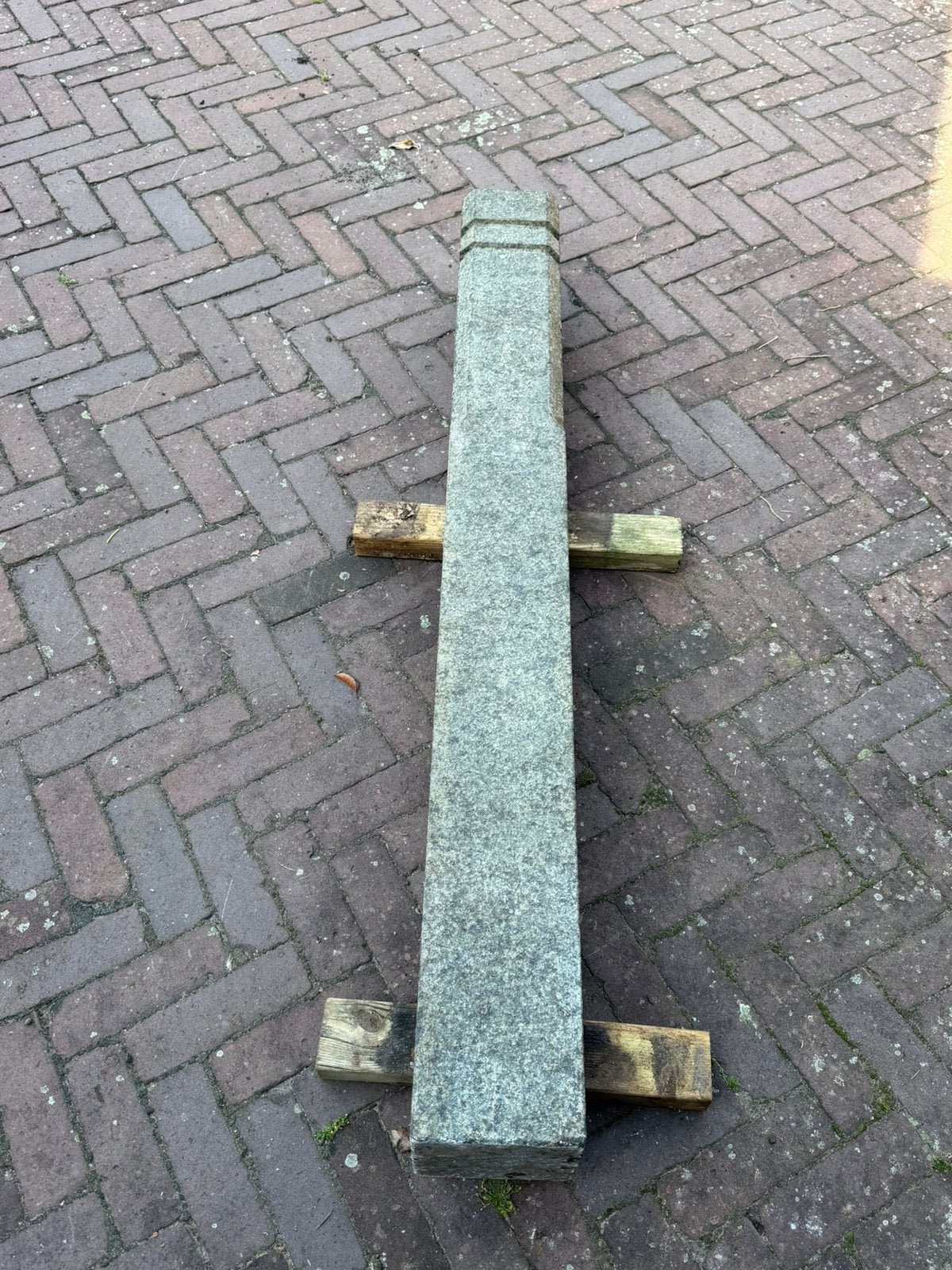 Diamantkoppaal daimantkop paal graniet natuursteen, Tuin en Terras, Ophalen, Zo goed als nieuw, Overige typen