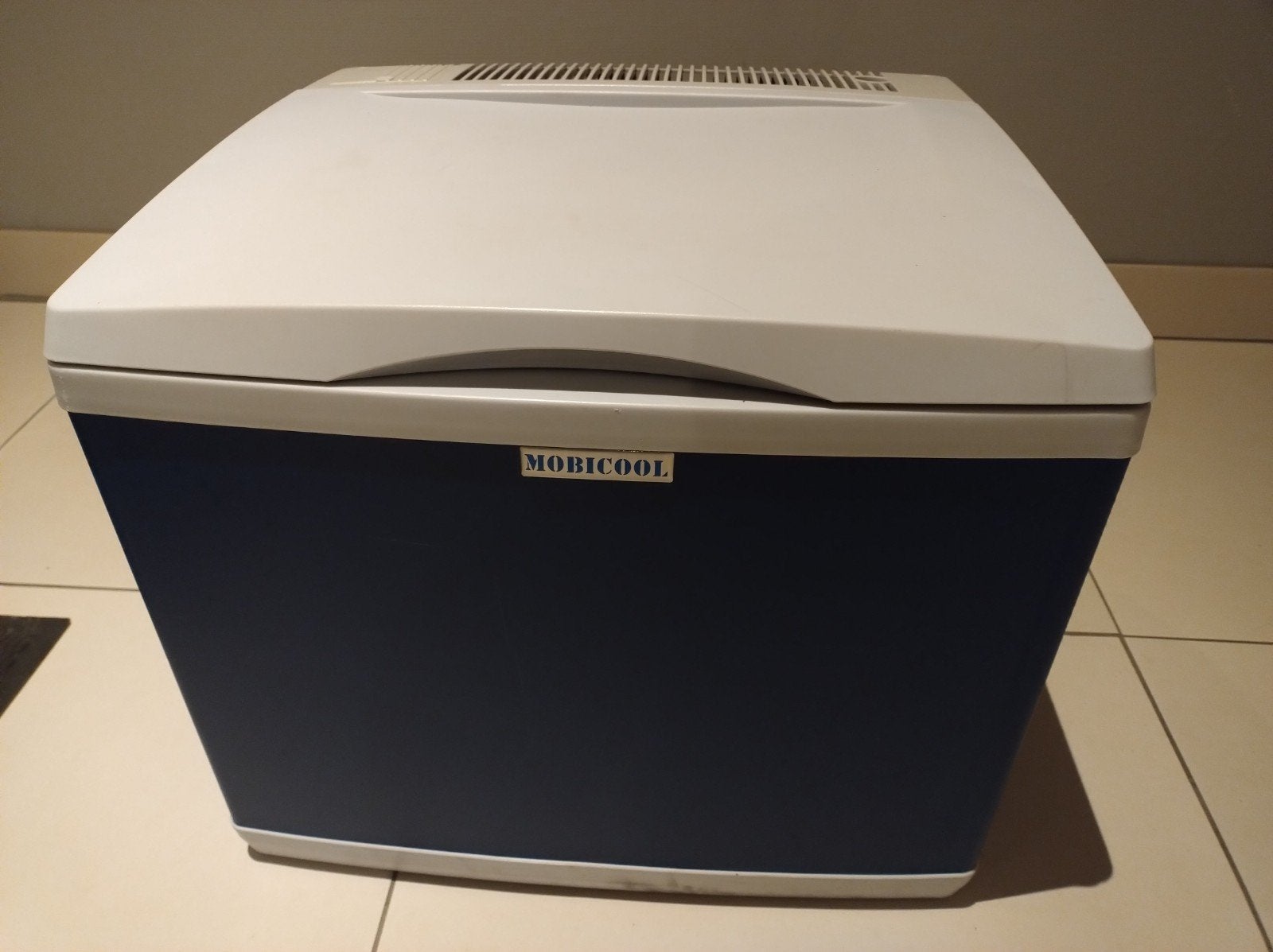 Mobicool Koelbox - 230v/12v/gas, Ophalen, Zo goed als nieuw, Elektrisch