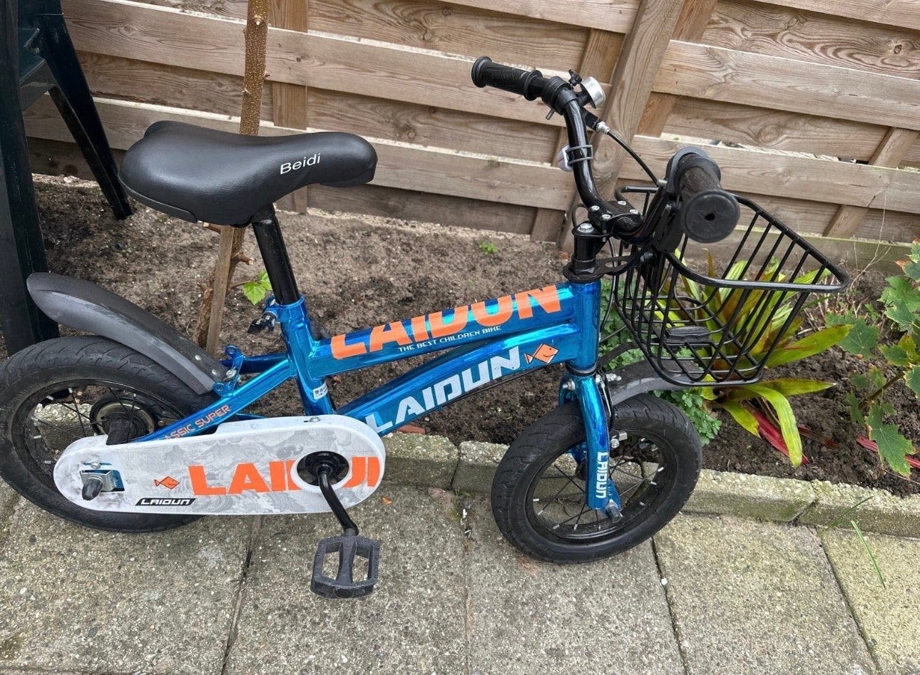 Kinderfiets Laidun 12 inch met zijwieltjes en mandje, Ophalen, Terugtraprem, Zijwieltjes, Gebruikt