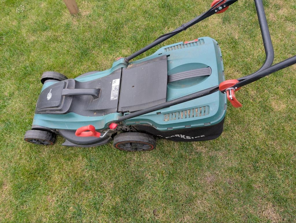 Parkside Elektrische Grasmaaier kan prima nog een ronde mee, Ophalen, Cirkelmaaier, Elektrische grasmaaier, Opvangbak