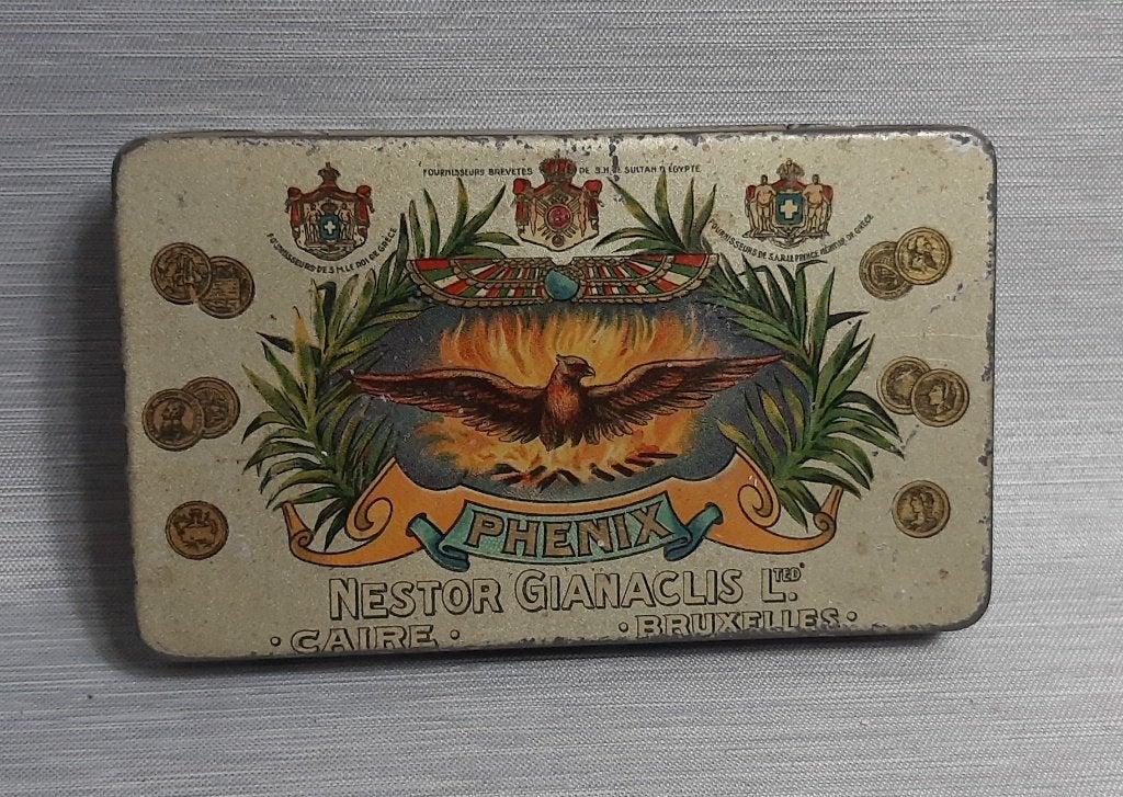 012-Zeldzaam mooi sigaretten blikje, Nestor Cianaclis., Verzamelen, Ophalen of Verzenden, Gebruikt, Overige, Overige merken