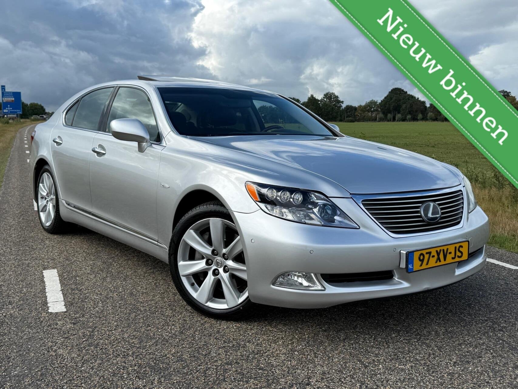 Lexus LS 600h President 445pk | Orig NL | 1eig | DOH, Auto's, Automaat, Gebruikt, 2245 kg, Bedrijf