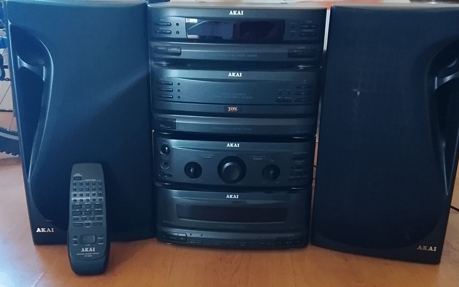 Akai SR-790 Stereo Set met CD, Cassette, Tuner en Speakers, Audio, Tv en Foto, Stereo-sets, Gebruikt, Cassettedeck, Akai, Losse componenten