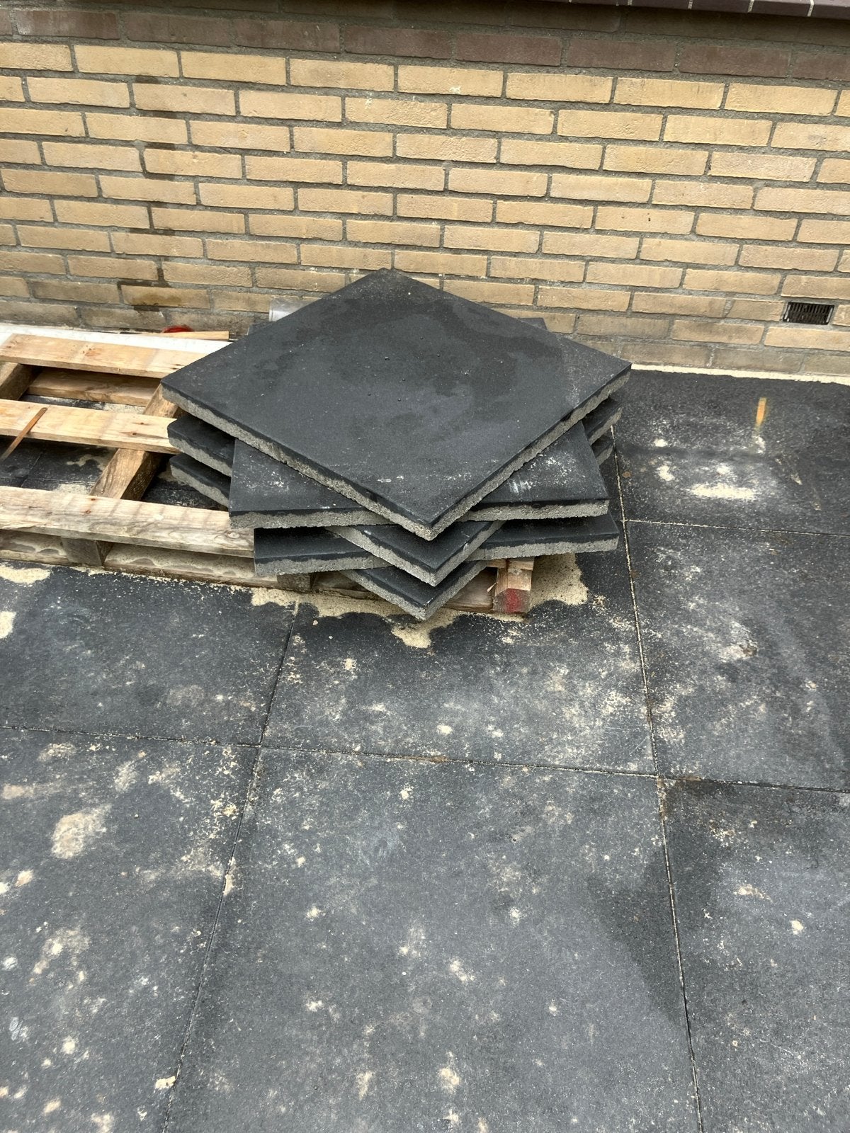 5 ongebruikte grijze betontegels 60x60 - Gratis afhalen, Tuin en Terras, Tegels en Klinkers, Ophalen, Nieuw, Minder dan 5 m², Beton