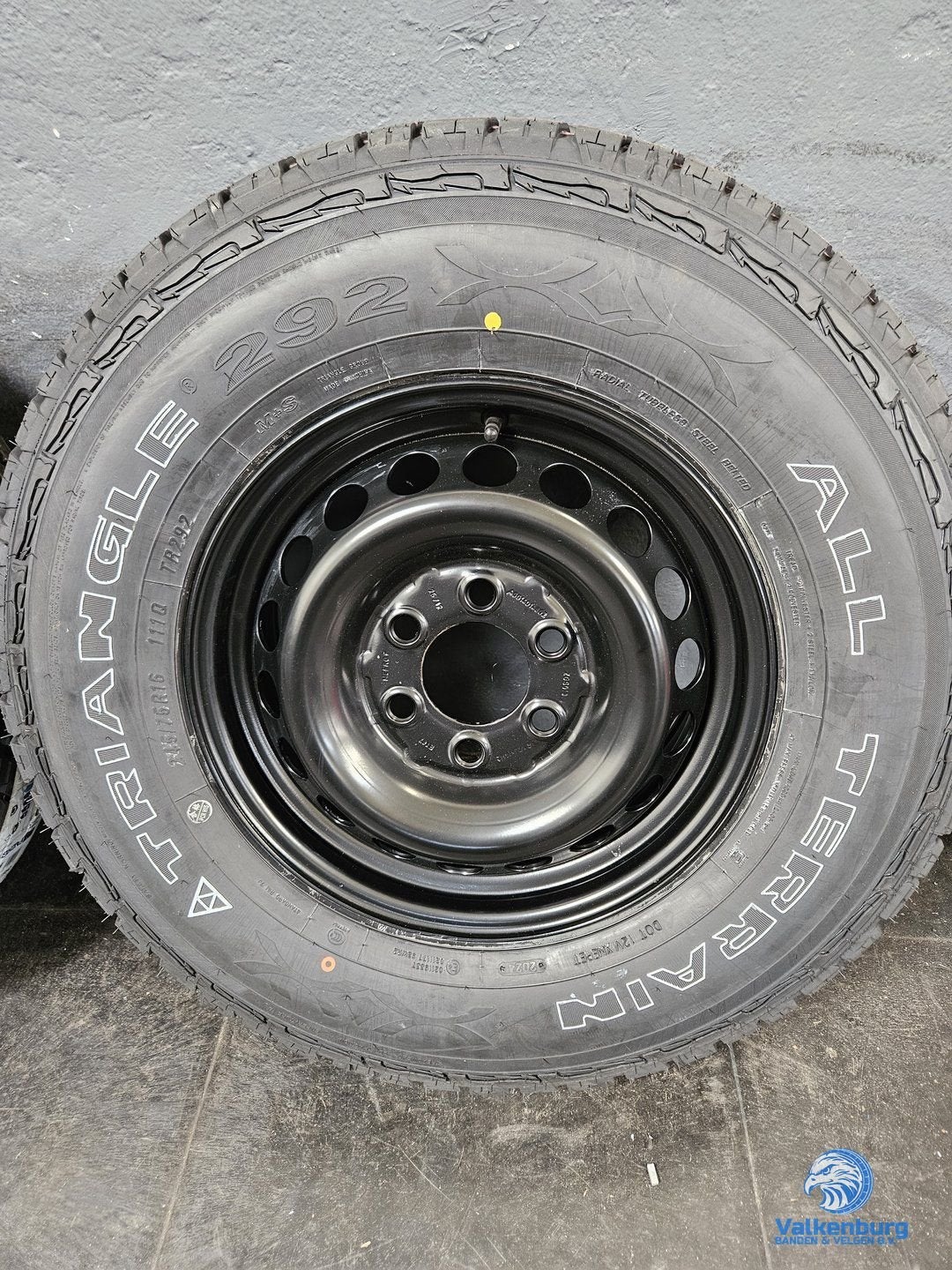 Nieuwe originele Mercedes Sprinter OffRoad A/T 4x4 16 inch z, -, Banden en Velgen, Nieuw, Ophalen of Verzenden