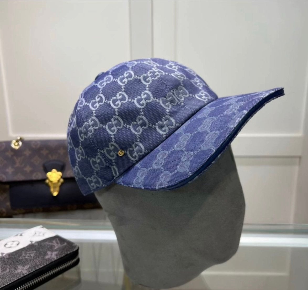 Gucci Pet l Blauw en Roze, Kleding | Heren, Hoeden en Petten, Ophalen of Verzenden, Zo goed als nieuw