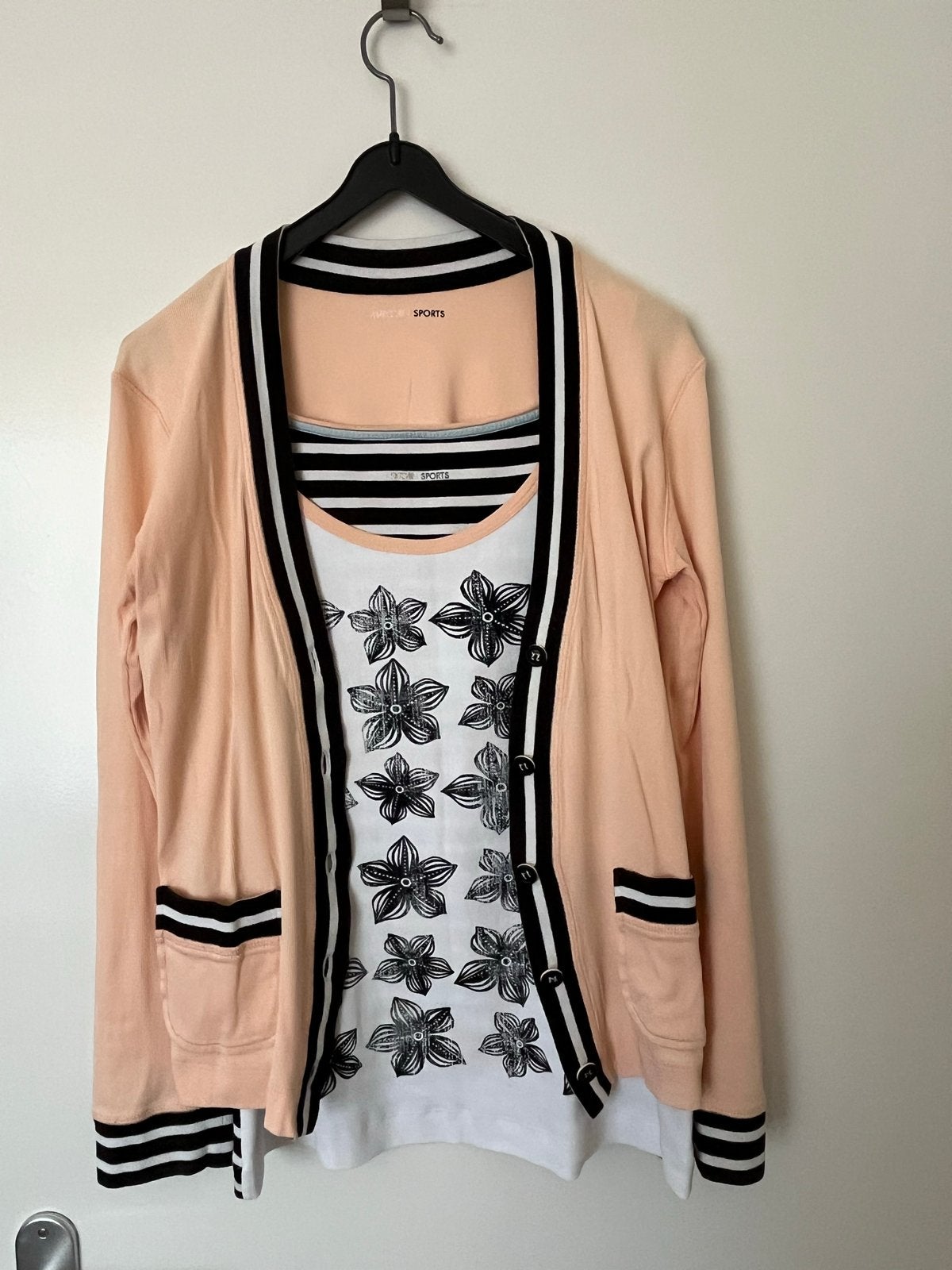 Marc Cain vest en hemdje set, Ophalen of Verzenden, Zo goed als nieuw, Maat 38/40 (M), Roze