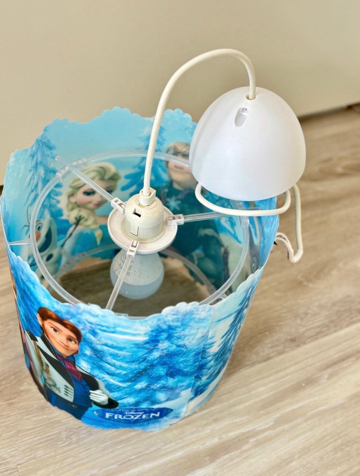 Frozen hanglamp voor kinderkamer, Ophalen of Verzenden, Gebruikt, Kunststof, E27 (groot)