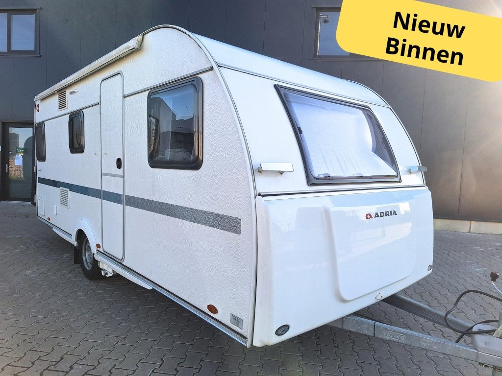 Adria Aviva 522 PT 2021 - Mover - 3 bedden - luiffel 1500kg, Caravans en Kamperen, Caravans, Standaardzit, Particulier, Adria