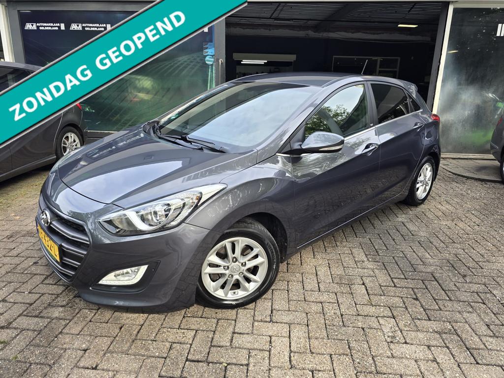 Hyundai I30 1.6 GDi GO! 2016 | 2E EIGENAAR | 12MND GARANTIE, Voorwielaandrijving, Gebruikt, 4 cilinders, Parkeersensor