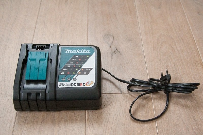 Makita DC18RC Li-ion 18v LXT oplader / acculader / lader, Info@makita.nl, Makita, Nieuw, Parkforum 1101 Eindhoven