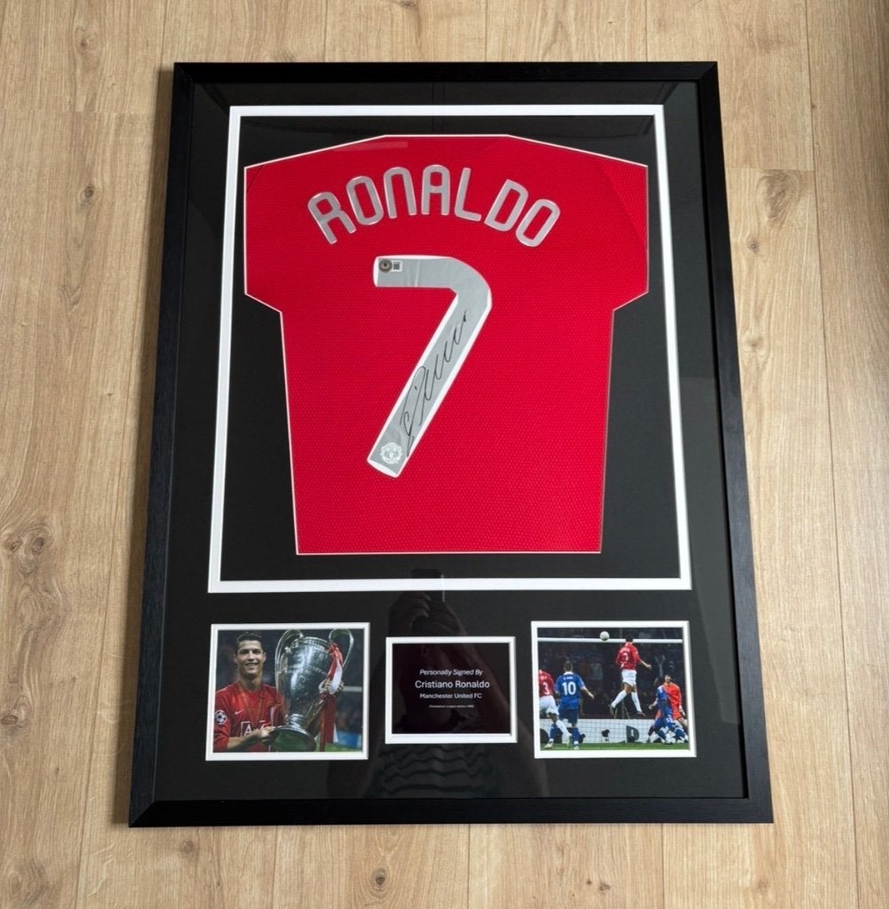 Cristiano Ronaldo gesigneerd Manchester United shirt (COA), Verzamelen, Ophalen of Verzenden, Zo goed als nieuw, Buitenlandse clubs