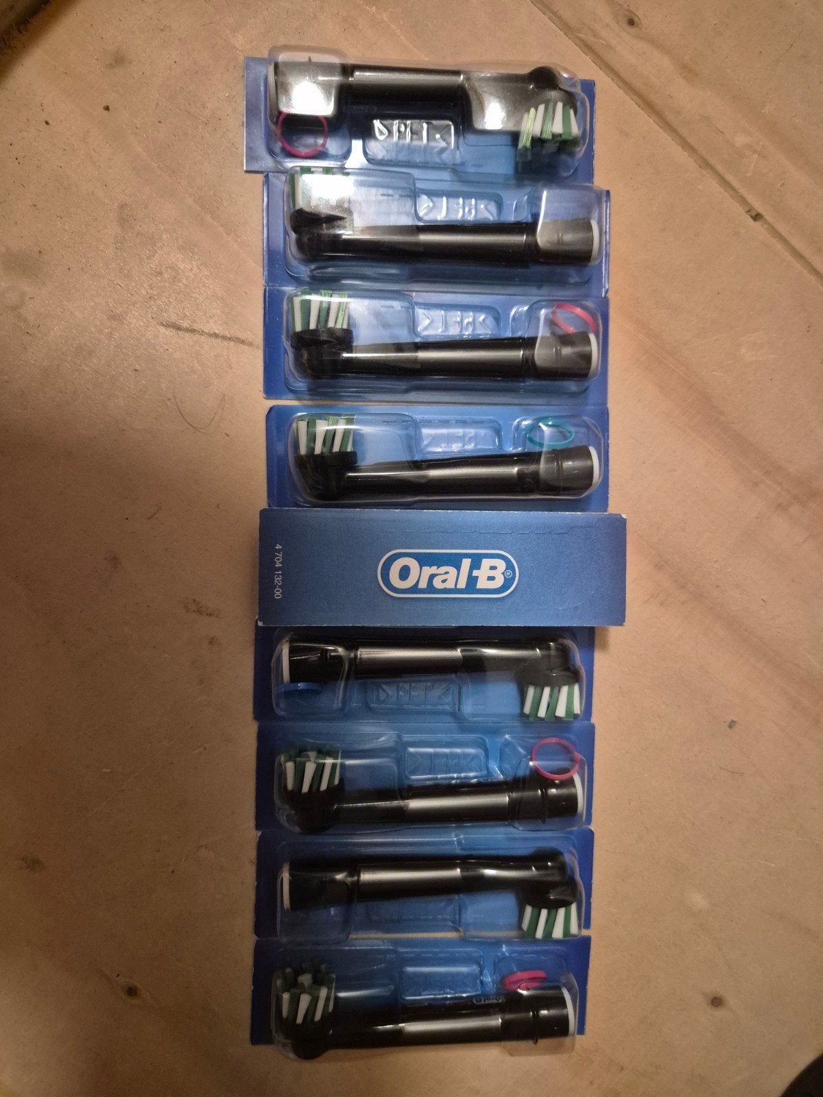 Nieuwe Oral-B opzetborstels (9 stuks), Ophalen, Nieuw, Opzetborstel