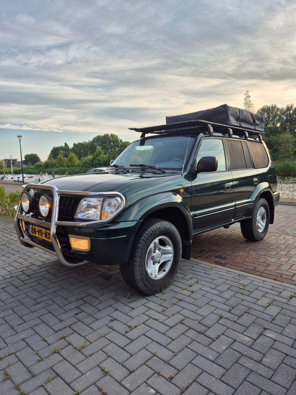 Toyota Landcruiser 90 3.0 TD, grijs kenteken, APK juni 2027, Auto's, Bestelauto's, 4 cilinders, 1823 kg, Origineel Nederlands