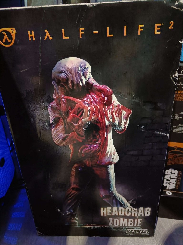 1/4 Gaming Heads Headcrab Zombie beeld, Half Life 2, Ophalen, Zo goed als nieuw, Actiefiguur of Pop