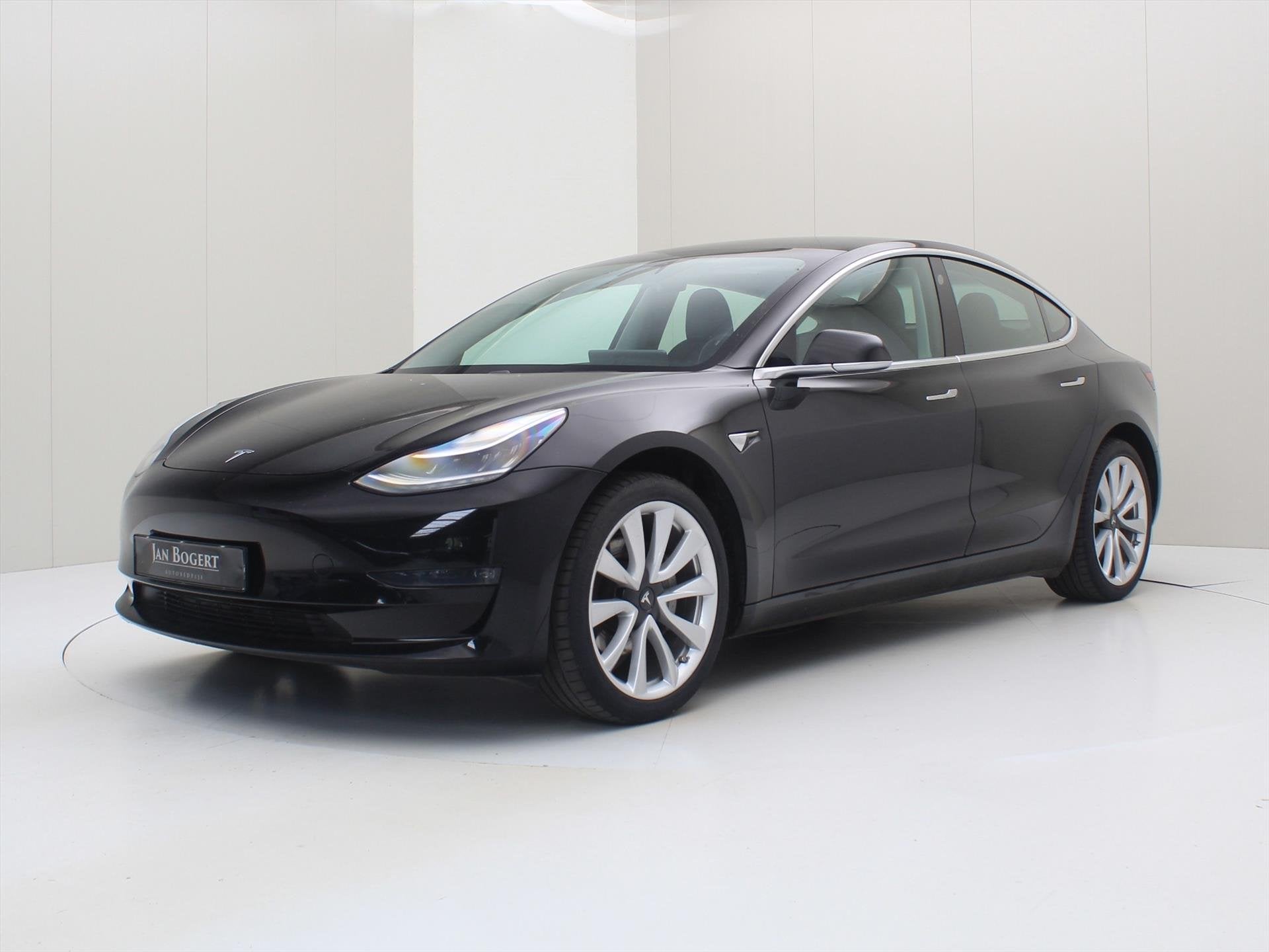 Tesla Model 3 Standard RWD Plus [ AUTOPILOT+60 kWh+PREMIUM A, Automaat, Achterwielaandrijving, Gebruikt, Zwart