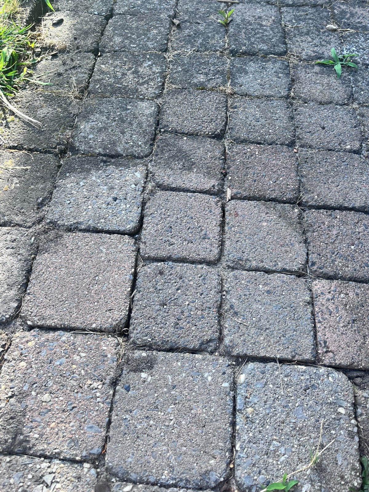 Gratis! Betonklinkers 10x10 en 12x12 ook los af te halen, Ophalen, Zo goed als nieuw, Beton, Klinkers