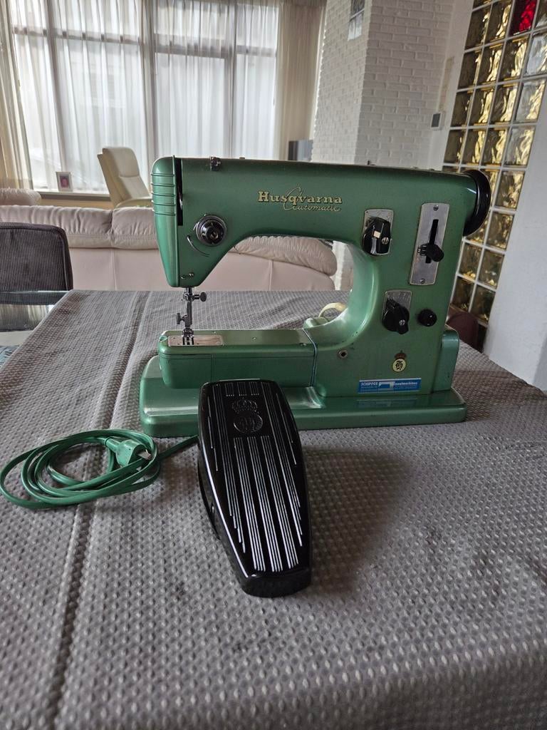 Husqvarna Automatic naaimachine, Ophalen of Verzenden, Naaimachine, Husqvarna