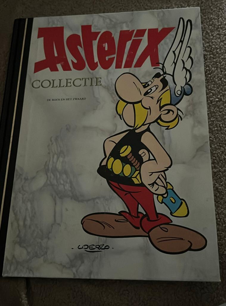 Asterix Collectie- De roos en het zwaard., Boeken, Eén stripboek, Ophalen of Verzenden, Zo goed als nieuw