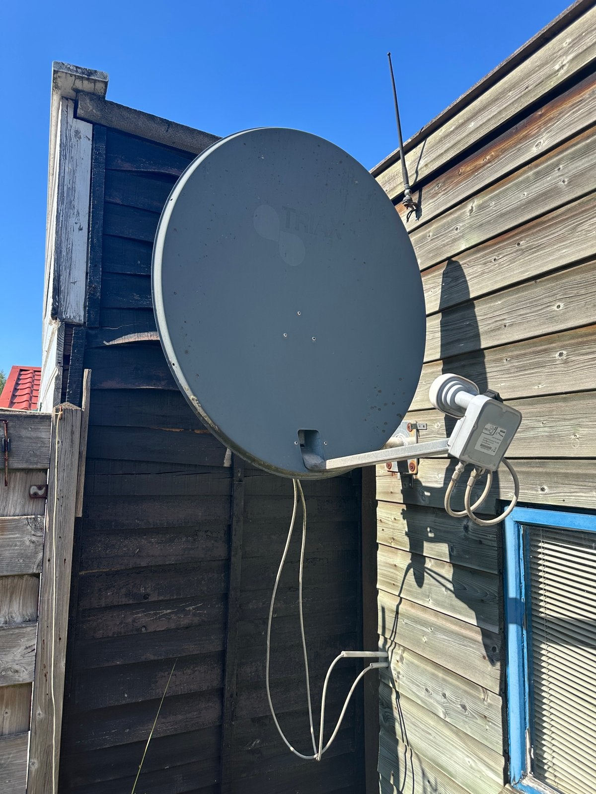 Tv schotel 80 cm met twee tv satalietontvangers, Ophalen, Gebruikt, Overige merken