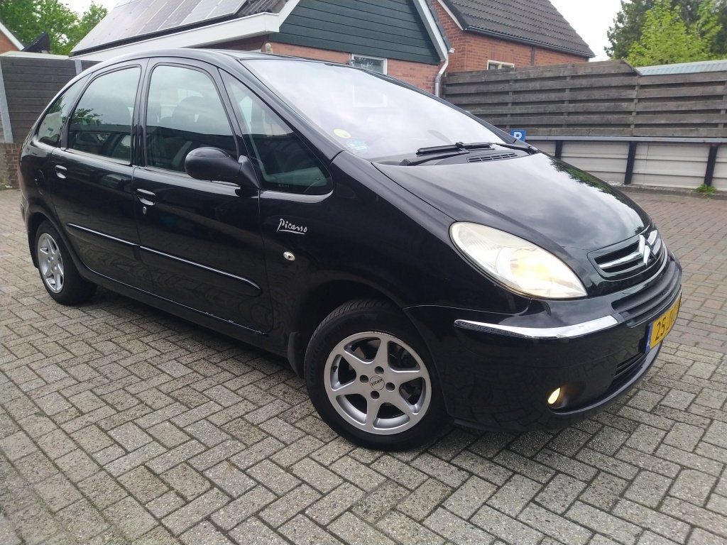 Citroën Xsara Picasso 1.6i-16V Exclusive (bj 2008), Voorwielaandrijving, 4 cilinders, Zwart, 14 km/l