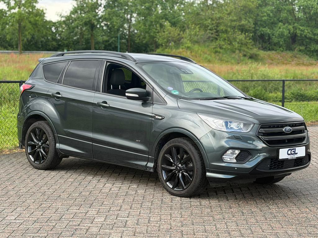 Ford Kuga 1.5 EcoBoost ST Line+Pareltje+DealerOnderhouden, Auto's, Automaat, Zwart, 4 cilinders, 1586 kg