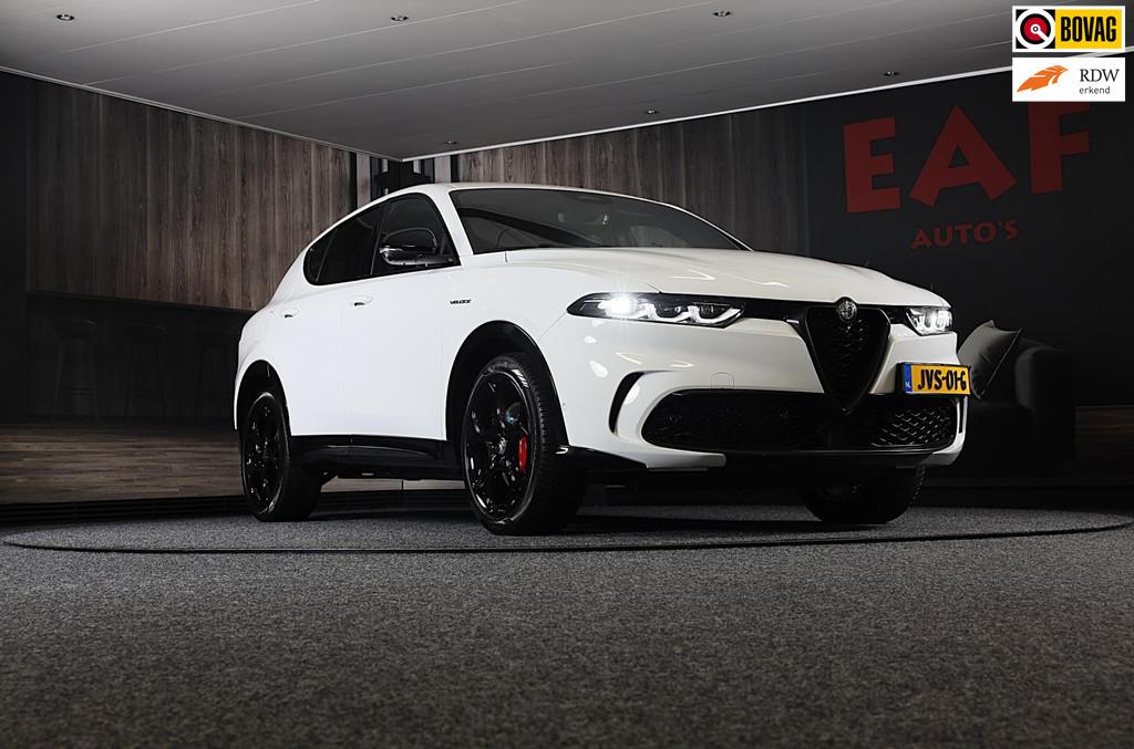 Alfa Romeo TONALE 1.5T Hybrid Veloce / 160 PK / Acc / Leder, Auto's, Gebruikt, 4 cilinders, 700 kg, 160 pk
