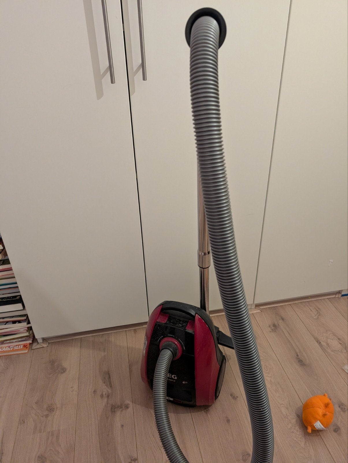 AEG stofzuiger, Ophalen, Zo goed als nieuw