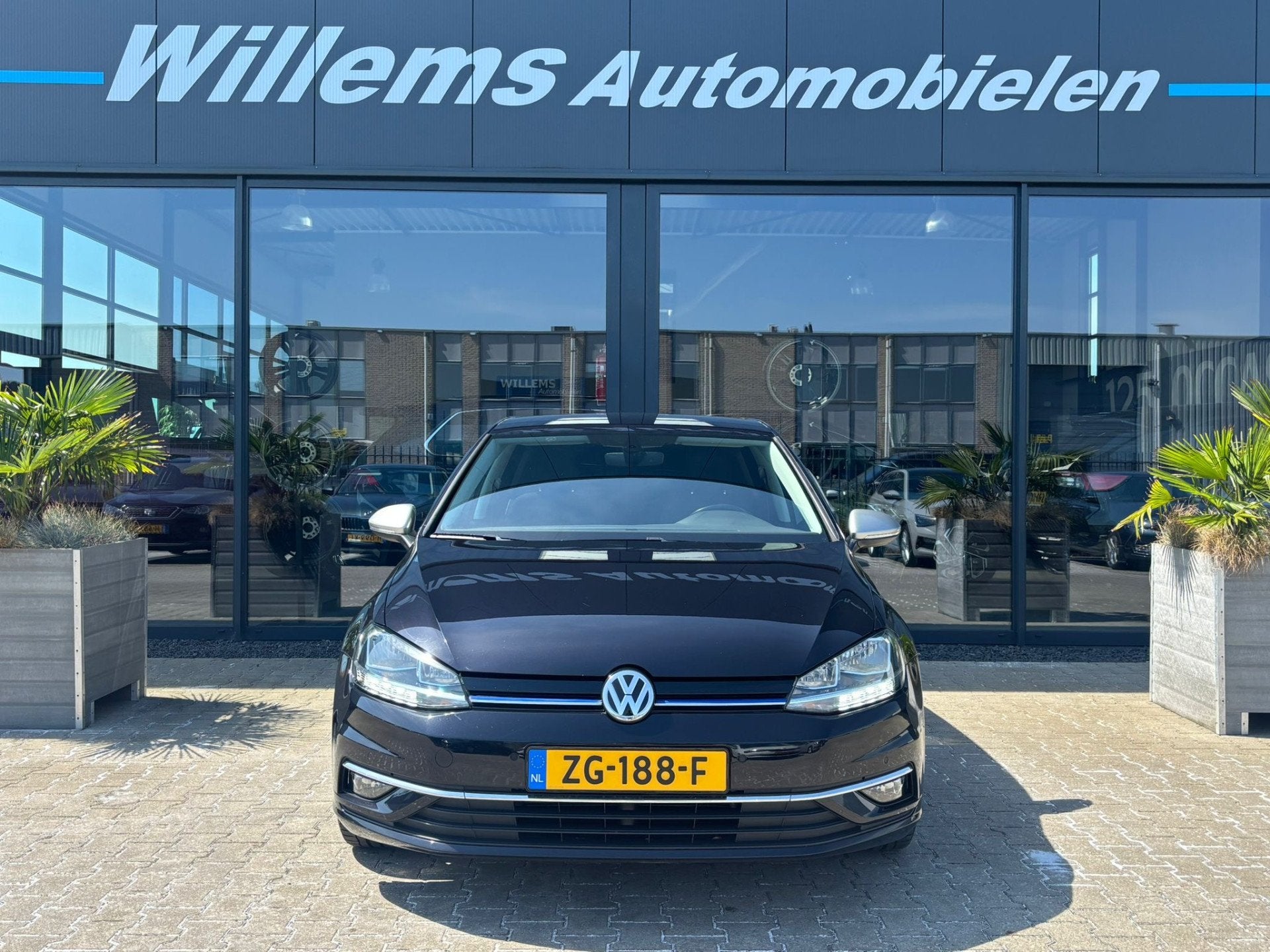 Volkswagen Golf 1.5 TSI Comfortline Adaptive Cruise, App-Con, Auto's, Stof, 4 cilinders, Met garantie (alle), Zwart