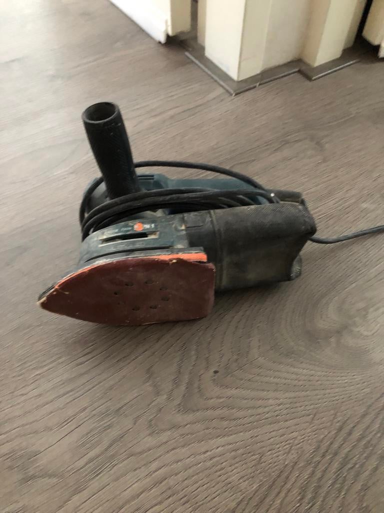 Black & Decker KA220E 155W Schuurmachine, Ophalen of Verzenden, Gebruikt, Minder dan 600 watt, Overige typen