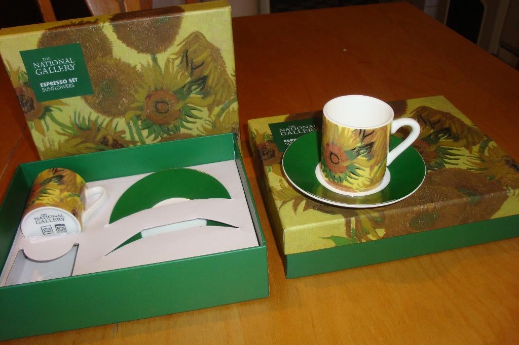 NIEUW 2x2 espresso set kopjes, Vincent van Gogh zonnebloemen, Huis en Inrichting, Keuken | Servies, Nieuw, Kop(pen) en/of Schotel(s)