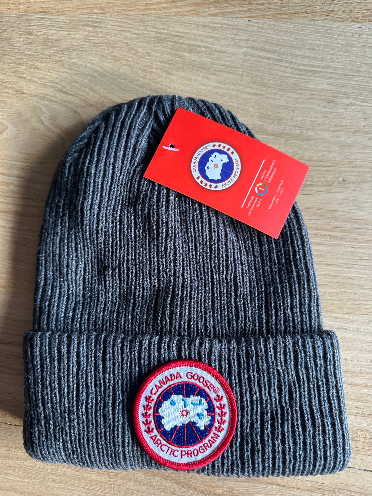 Canada Goose Muts - Nieuw met label, Verzenden, Nieuw, Maat 38/40 (M), Muts