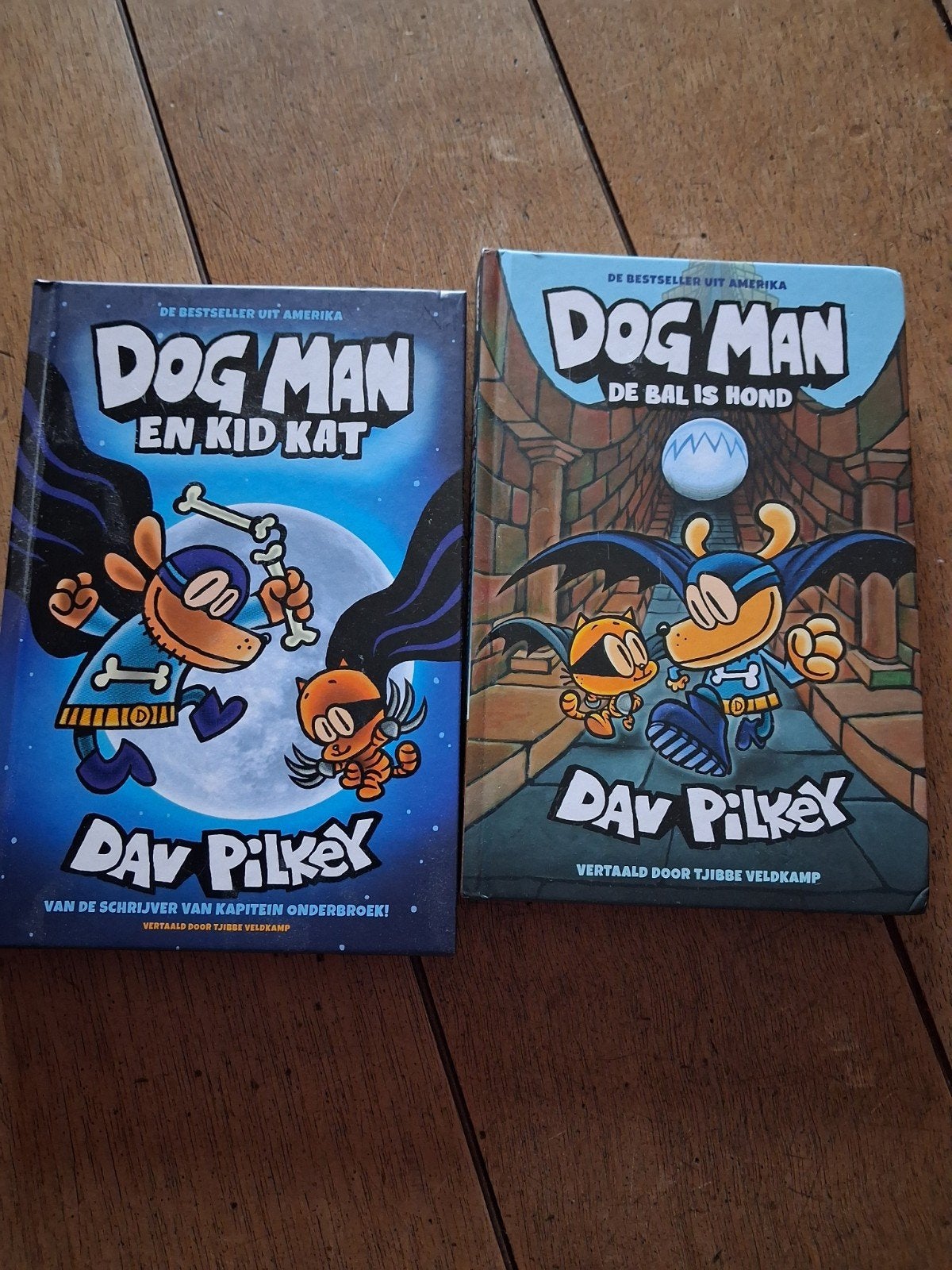 Dog Man Boeken: En Kid Kat & De Bal is Hond (2-delige set), Ophalen of Verzenden, Gelezen, Dav Pilkey, Fictie algemeen