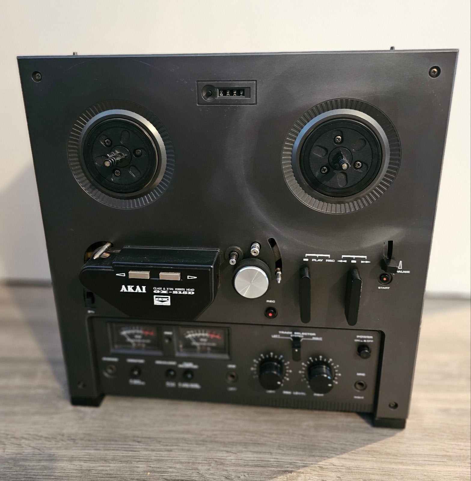 Gerev. Akai GX-215D bandrecorder, Ophalen, Bandrecorder