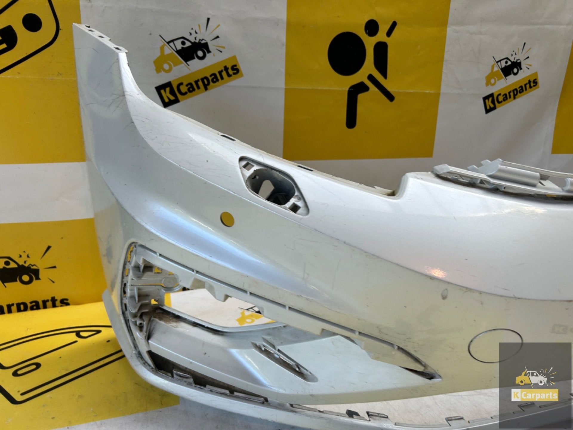 Voorbumper VW Touran 5TA R-line 4xPDC KLS 5TA807221M, Info@fabrikant.eu, Ophalen of Verzenden, Bumper, Fabrikant BV
