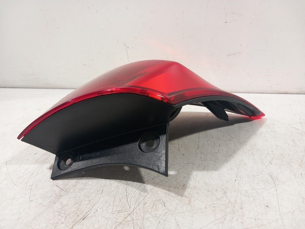 Achterlicht links buiten Nissan Qashqai, Onderdelen@venauto.nl, Van der Ven Autorecycling B.V., Gebruikt, Ettenseweg 76, 4706 PB Roosendaal, The Netherlands