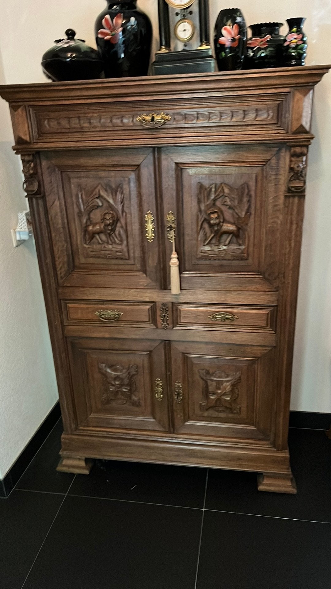 Exclusieve antieke kast, Ophalen