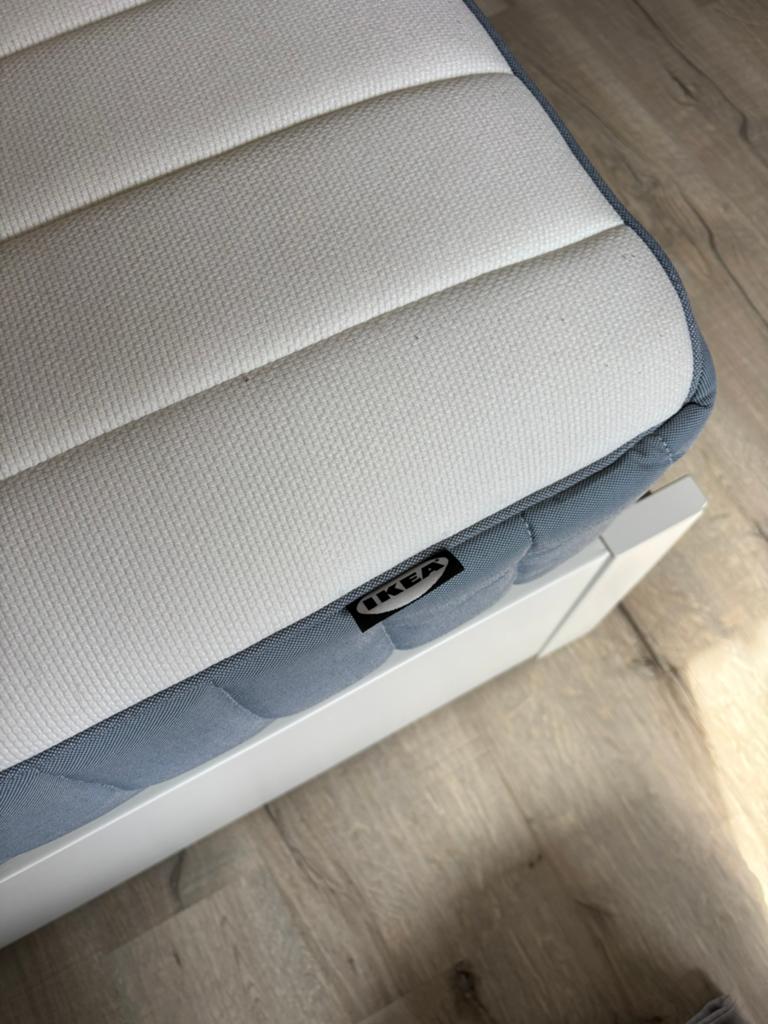 IKEA VALEVÅG matras 140x200 - z.g.a.n. - beschikbaar 2 juni, Huis en Inrichting, Slaapkamer | Matrassen en Bedbodems, Ophalen