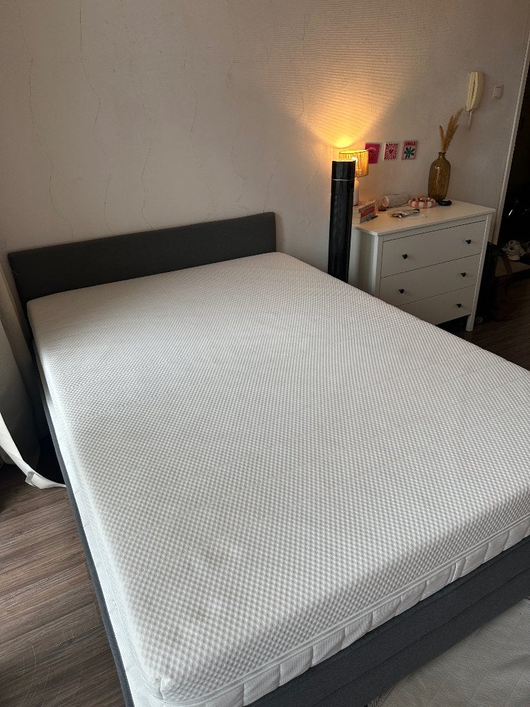 Matras IKEA, Ophalen, 140 cm, Zo goed als nieuw, Twijfelaar