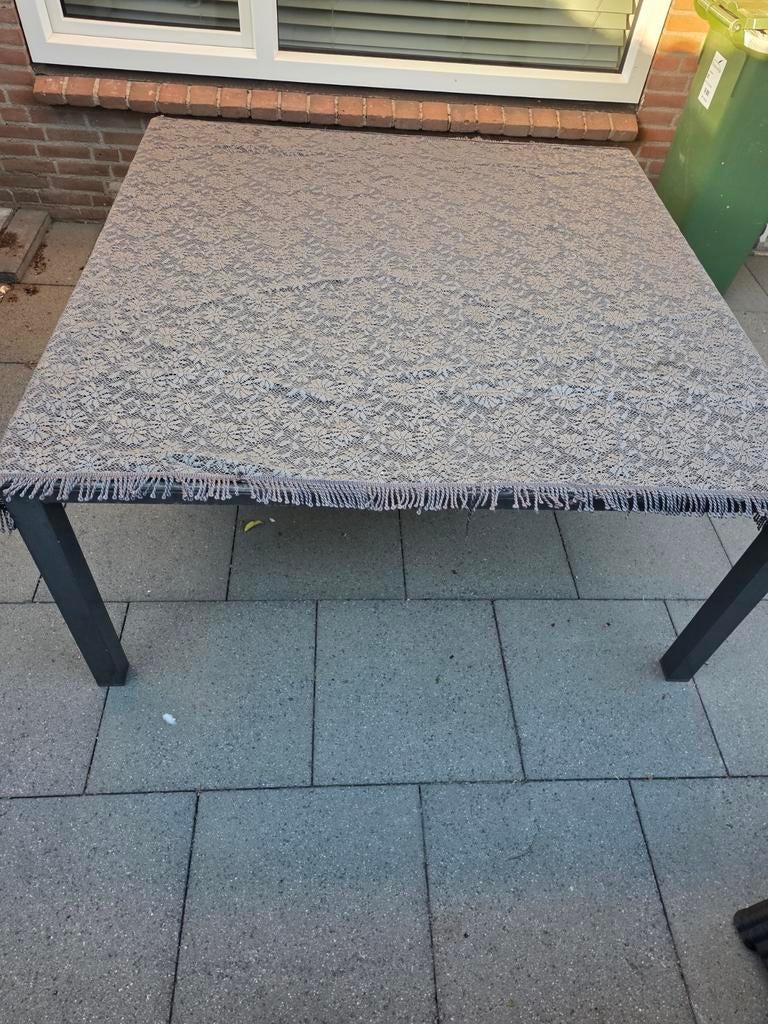 Tuintafel 150x150cm  bijna GRATIS, Tuin en Terras, Tuintafels, Ophalen, Gebruikt, Vierkant, Metaal