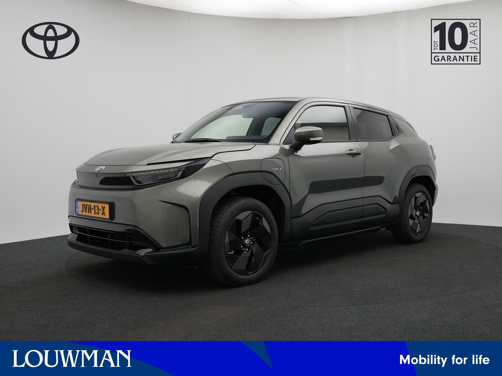 Toyota Urban Cruiser Dynamic 61 kWh (bj 2026, automaat)