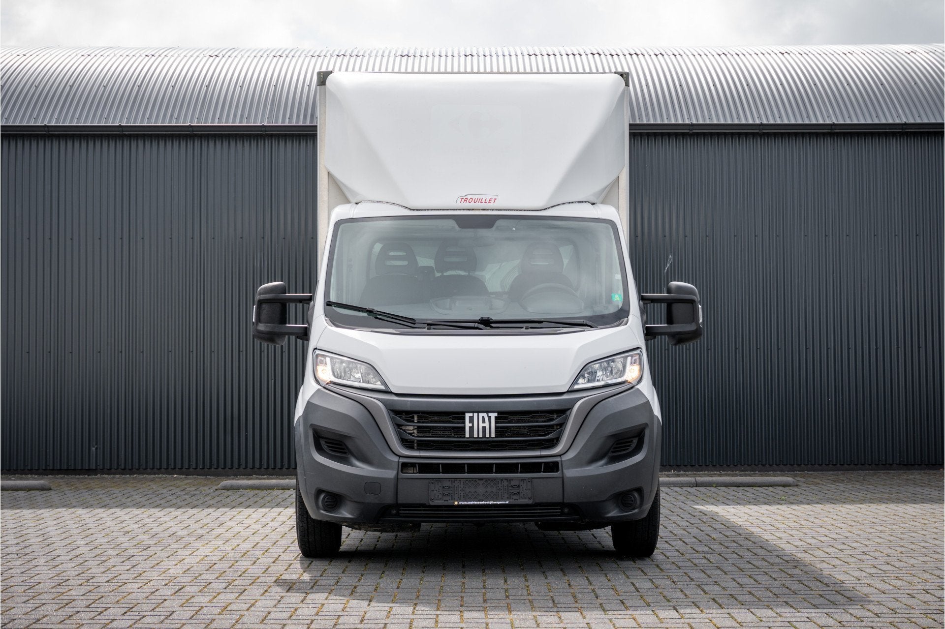 Fiat Ducato MultiJet 140PK | Bakwagen met laadklep | Camera, Voorwielaandrijving, Gebruikt, Zwart, 4 cilinders