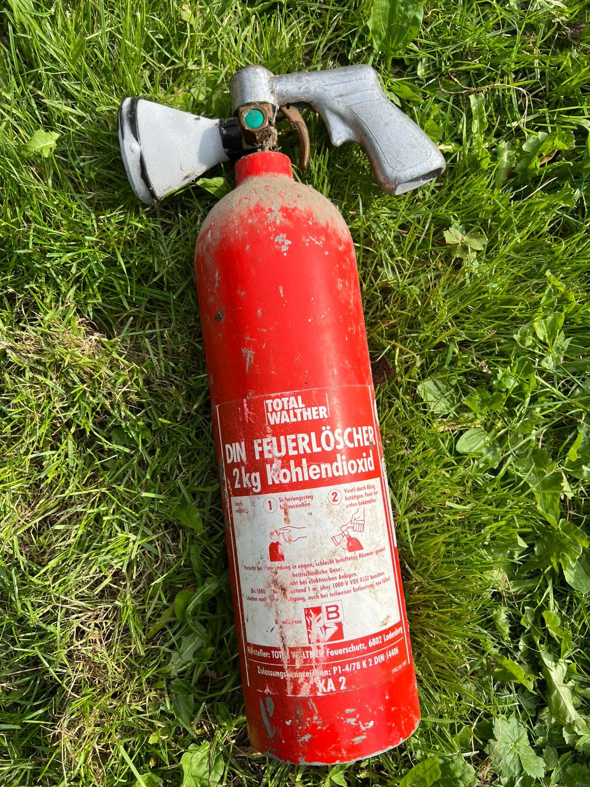 Oude brandblusser, Huis en Inrichting, Ophalen, Zo goed als nieuw
