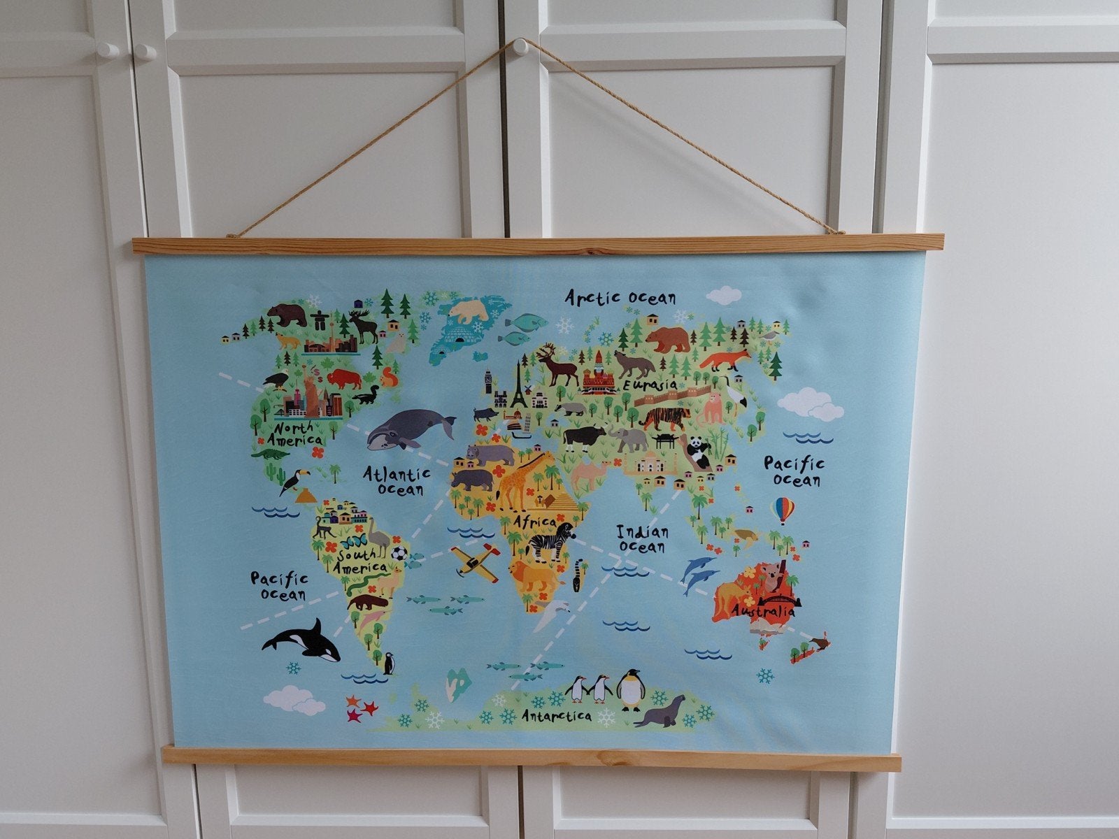 Canvas Poster Wereldkaart voor kinderen met dieren, Huis en Inrichting, Ophalen, Meerkleurig, Zo goed als nieuw, Modern