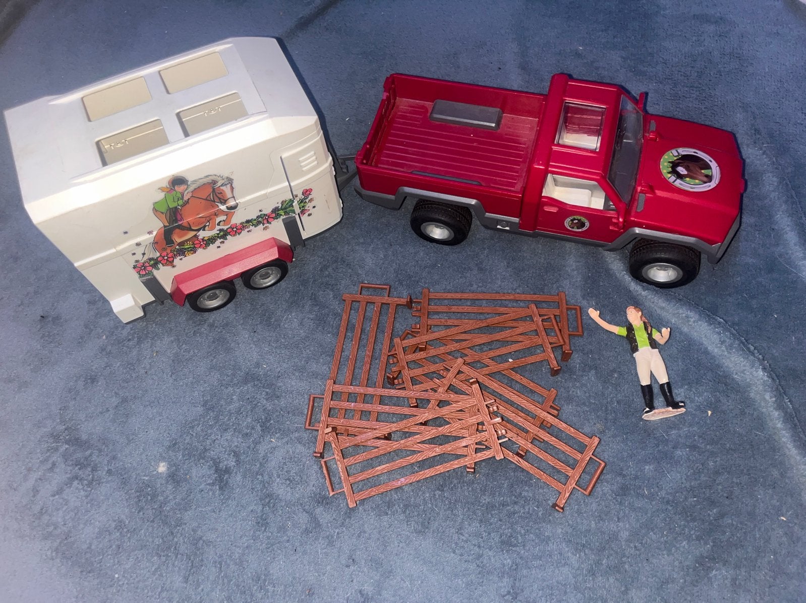Schleich trainer en auto en hekjes, Ophalen, Gebruikt