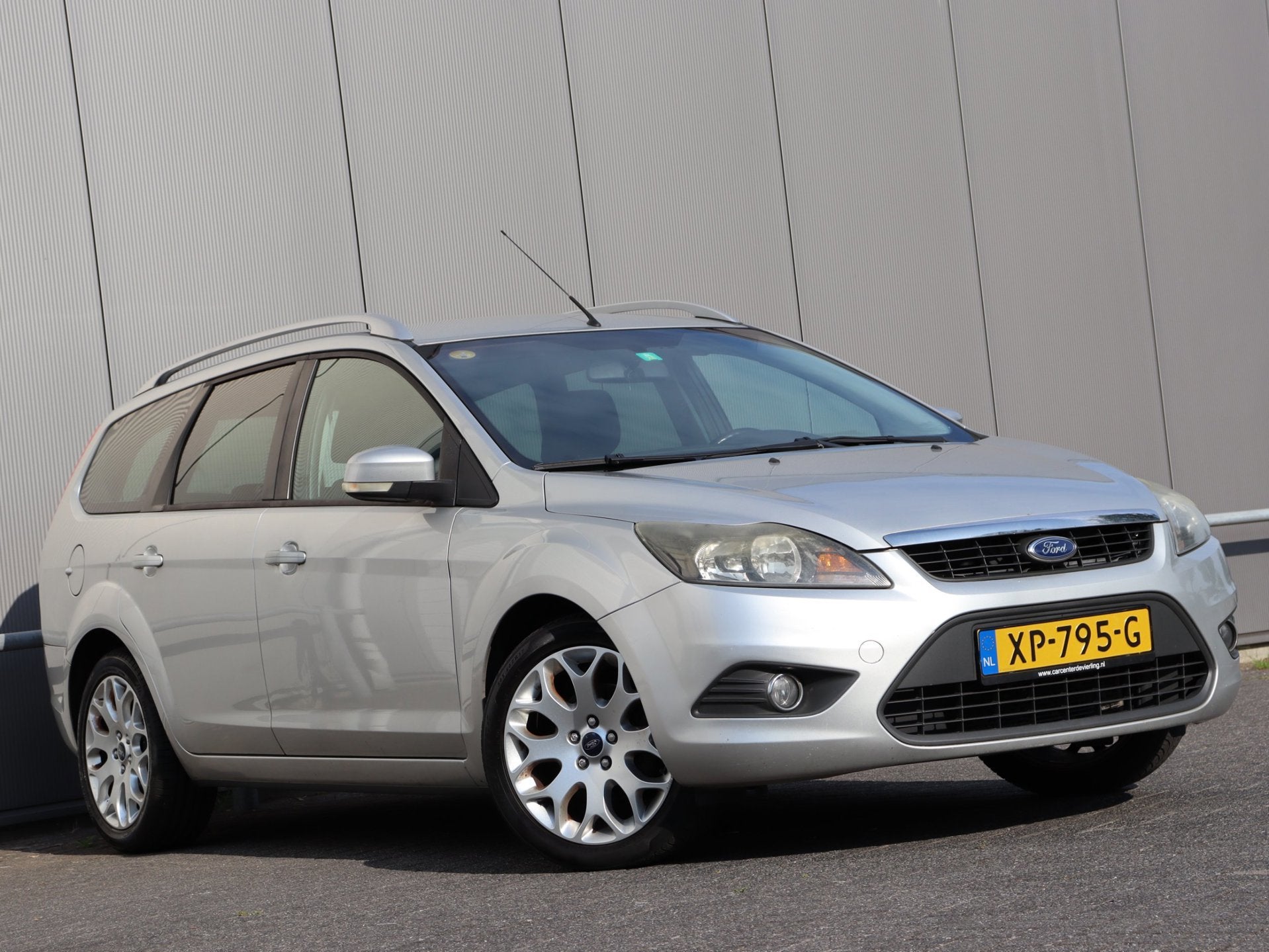 Foto 4 van Ford Focus Wagon 1.6 Trend airco LM *apk 02-2027*