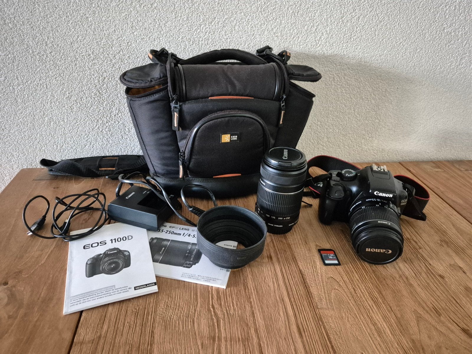 Canon EOS 1100D, 2de lens EF-S 55-250mm, tas, accessoires, Audio, Tv en Foto, Fotocamera's Digitaal, Gebruikt, Spiegelreflex, Canon