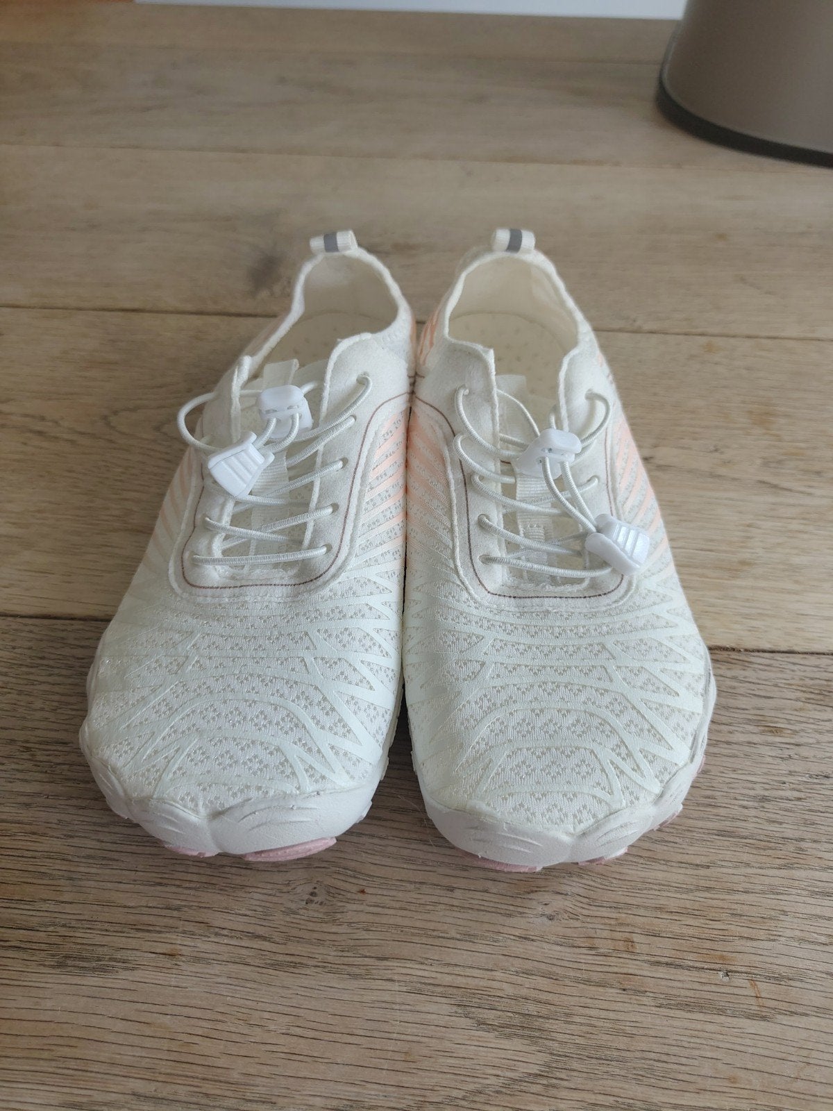 Super soepele type Barefoot schoenen maat 38, Wit, Nieuw, Ophalen of Verzenden, Sneakers of Gympen